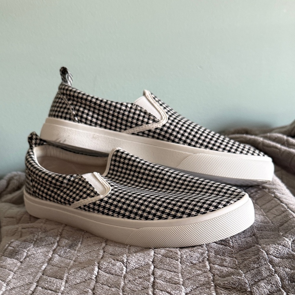 Women’s Black and White Slip-On Sneakers